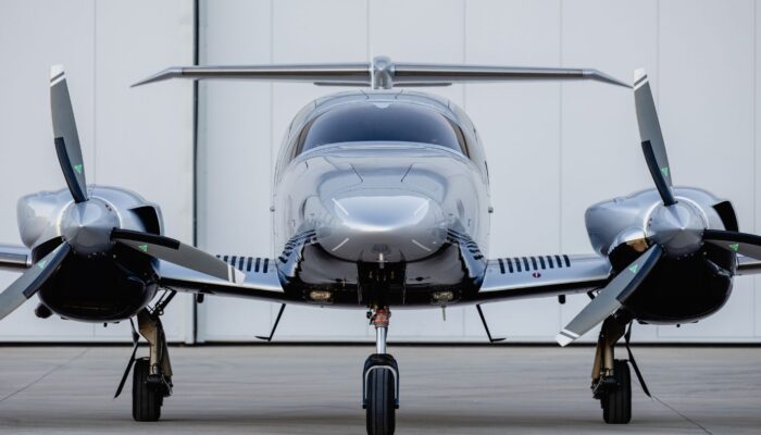 Diamond DA62 - Rental